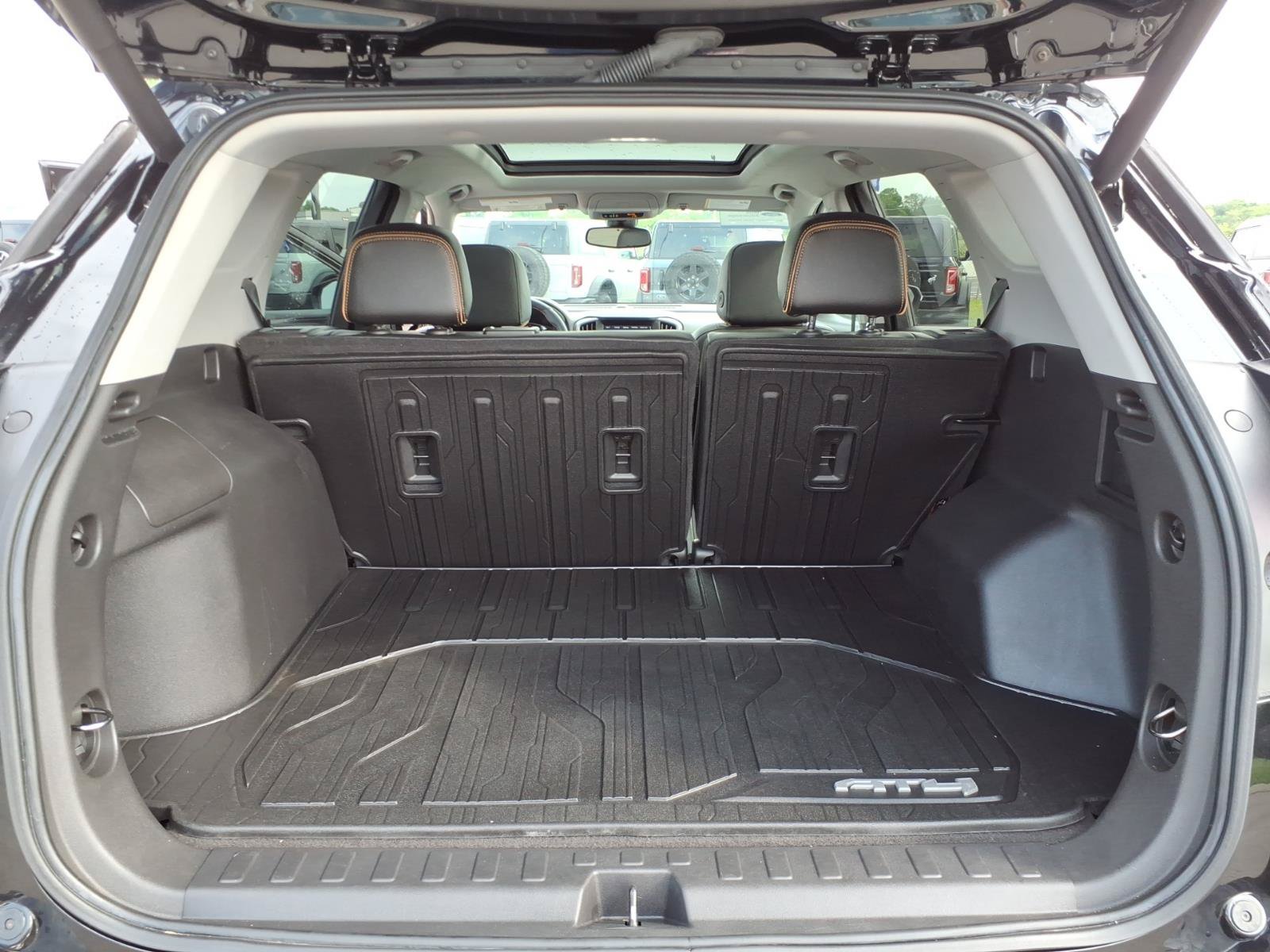 Used 2023 GMC Terrain AT4 w/ Infotainment Package II AWD/4WD image 16
