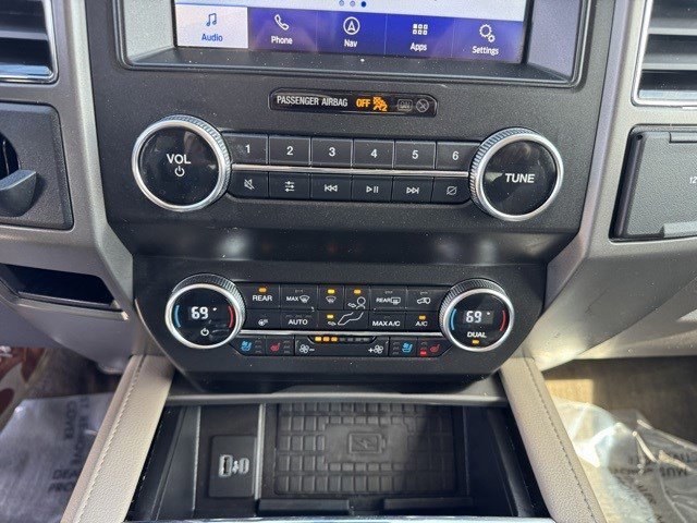 Certified 2020 Ford Expedition XLT w/ Equipment Group 202A image 20