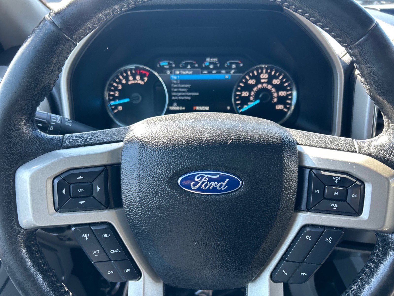 Certified 2018 Ford F150 Lariat w/ Equipment Group 502A Luxury image 24