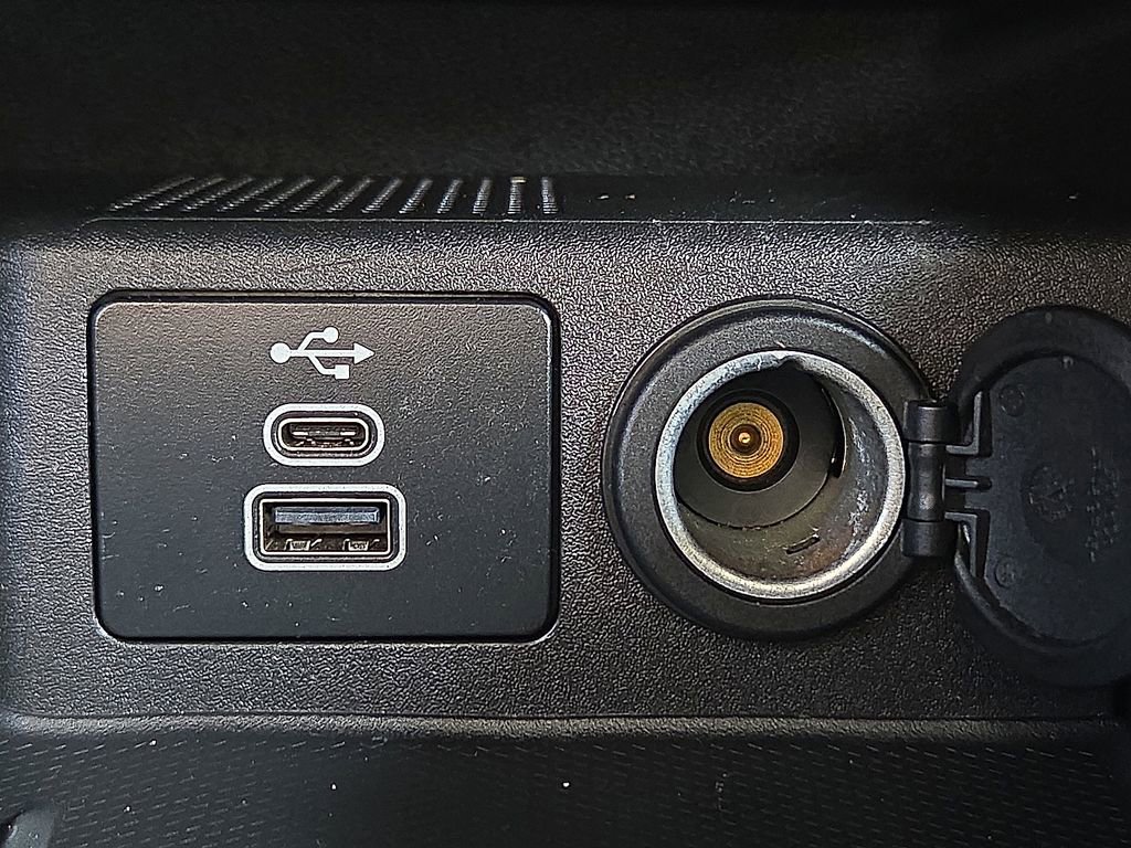 Certified 2024 Ford Escape Active FWD image 20