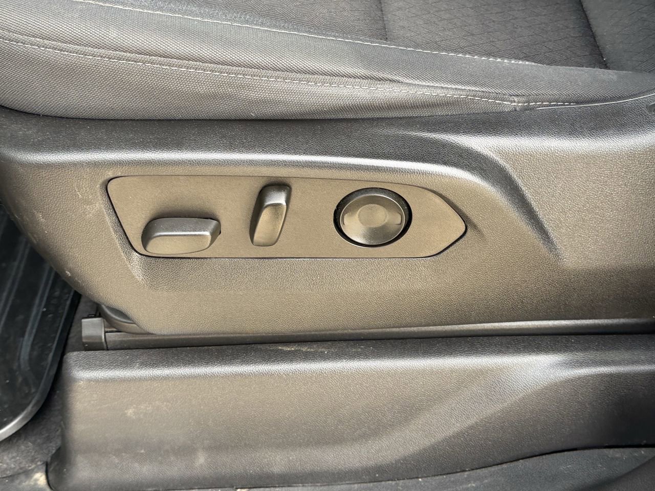 Used 2022 GMC Sierra 1500 Elevation w/ Preferred Package image 27