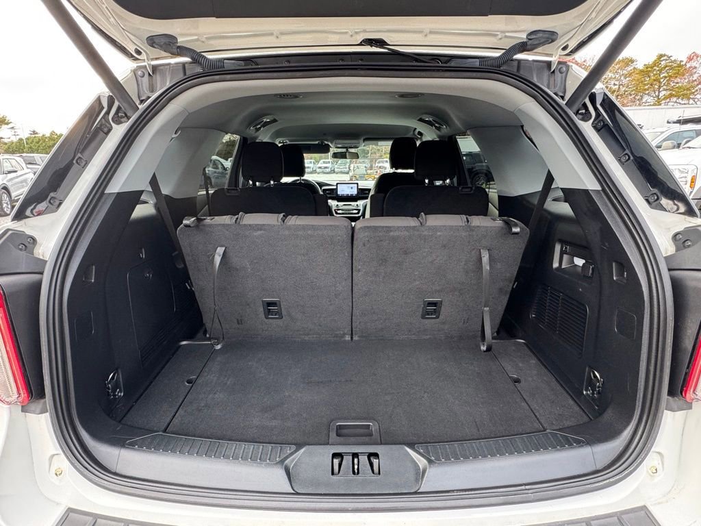 Certified 2023 Ford Explorer XLT image 7