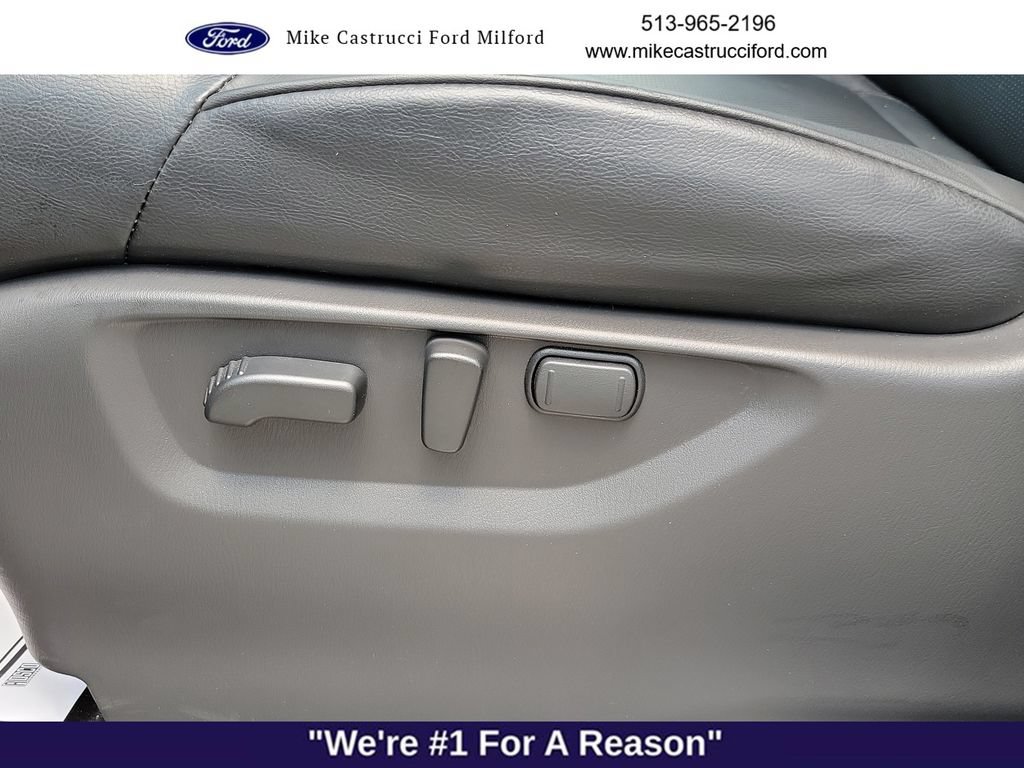 Used 2023 Nissan Armada SL w/ Captain's Chairs Package AWD/4WD image 19