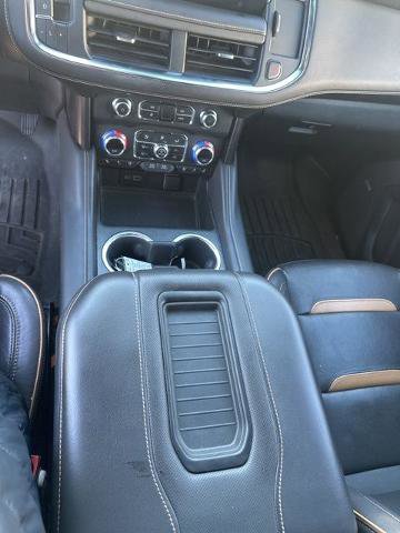 Used 2022 GMC Yukon XL AT4 image 15