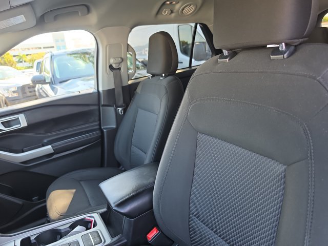 Certified 2023 Ford Explorer XLT RWD image 19