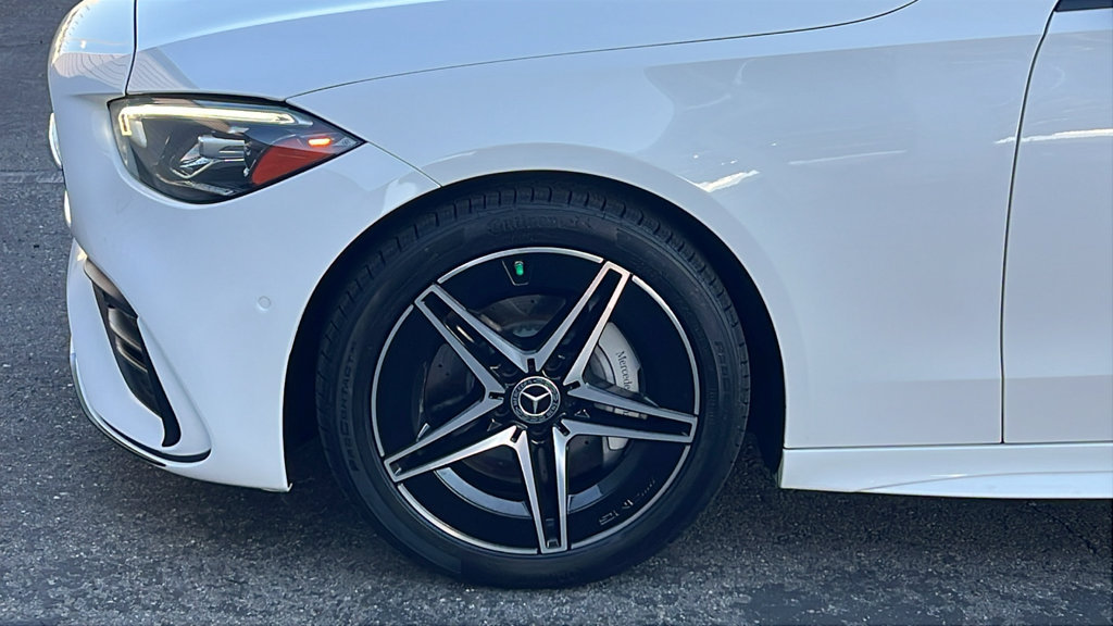 Used 2023 Mercedes-Benz C 300 Sedan image 8