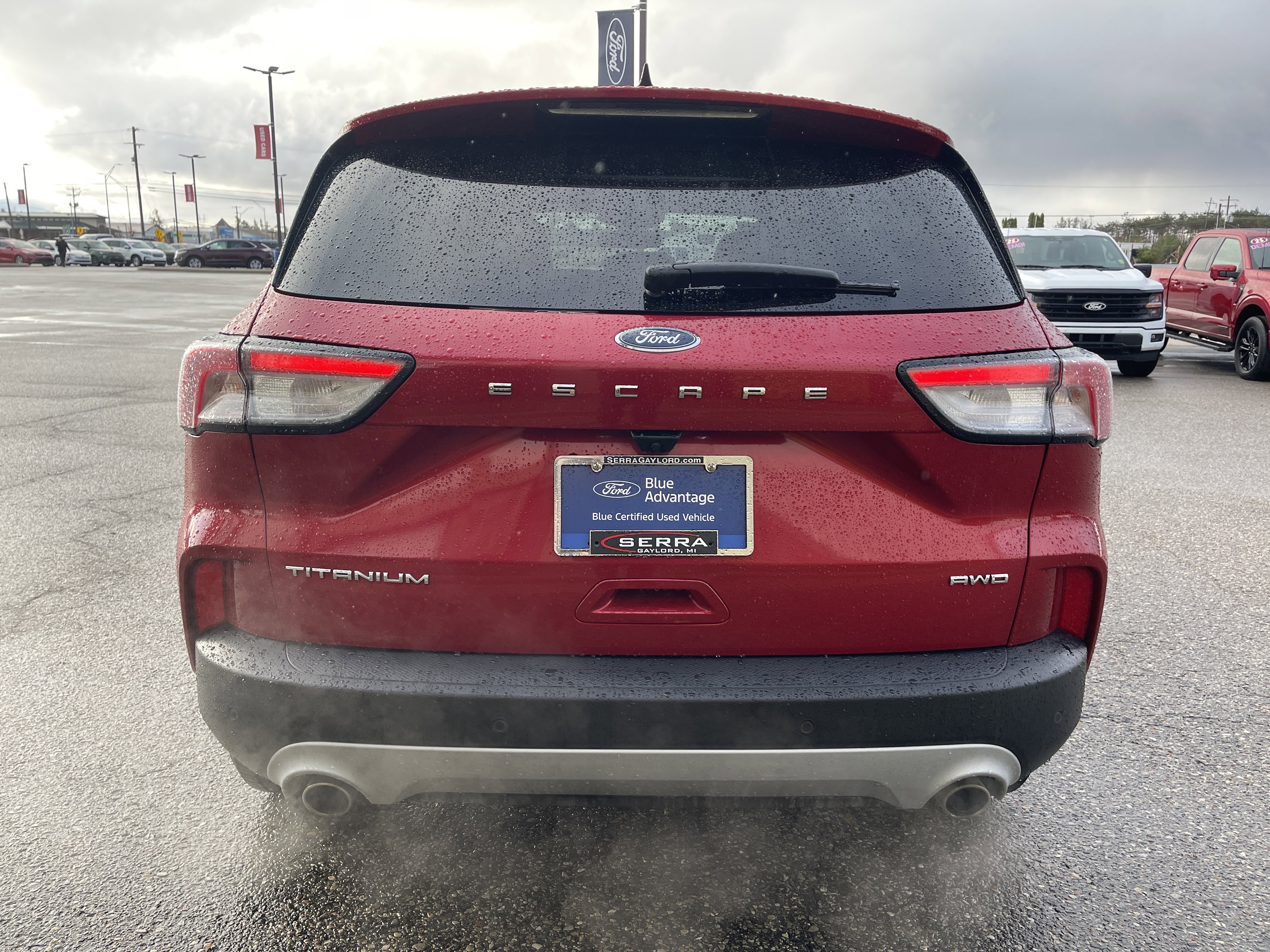 Certified 2022 Ford Escape Titanium image 4