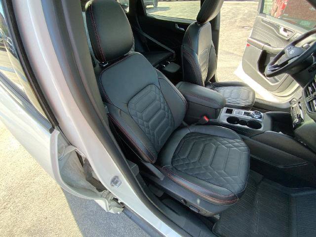 Certified 2024 Ford Escape ST-Line Elite w/ Premium Technology Package AWD/4WD image 26