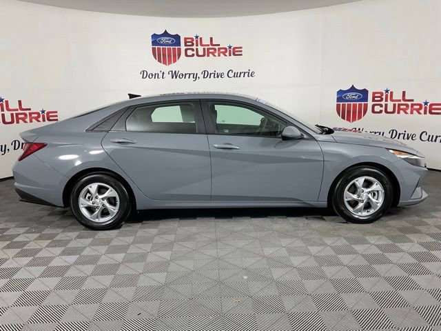 Used 2021 Hyundai Elantra SE image 5