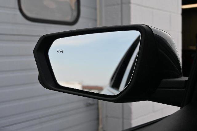 Used 2022 Chevrolet Equinox RS w/ Infotainment Package image 18