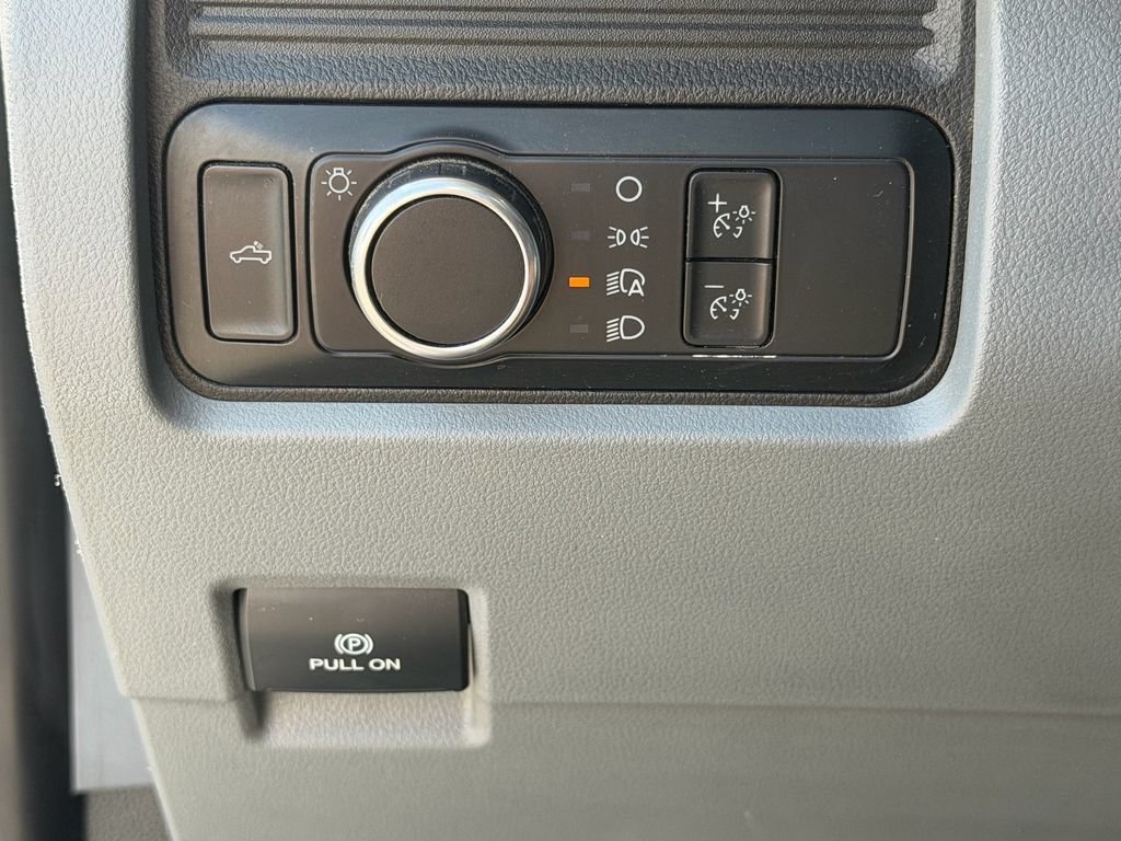 Certified 2024 Ford F250 XL RWD image 29