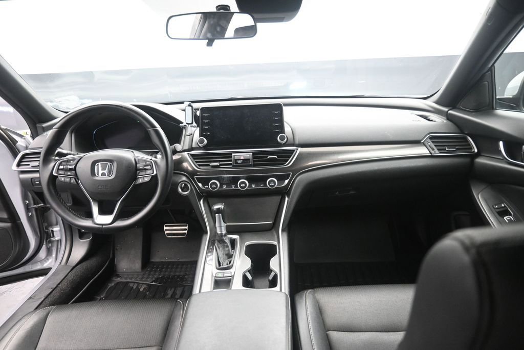 Used 2019 Honda Accord Sport image 12