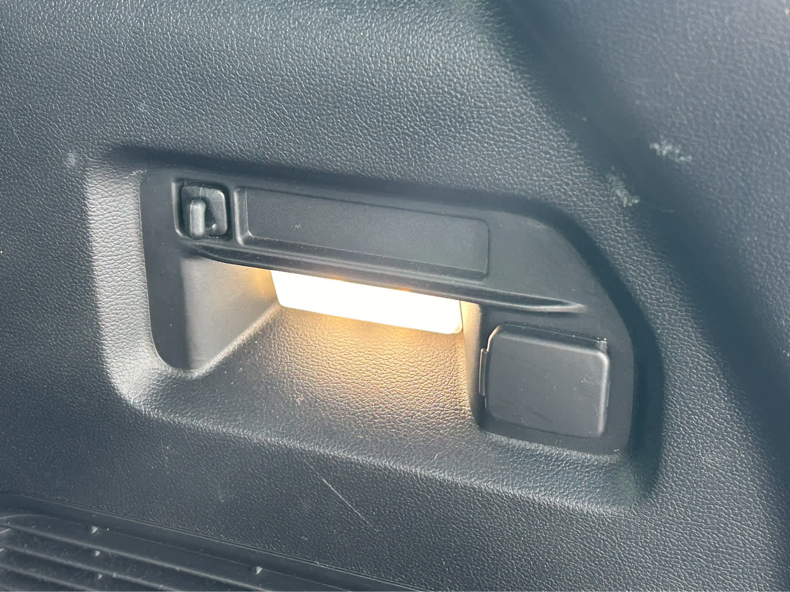 Certified 2023 Ford Explorer XLT image 8