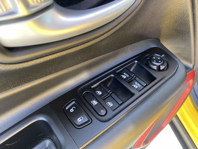 Used 2023 Jeep Renegade Trailhawk w/ Trailhawk Elite Group AWD/4WD image 18