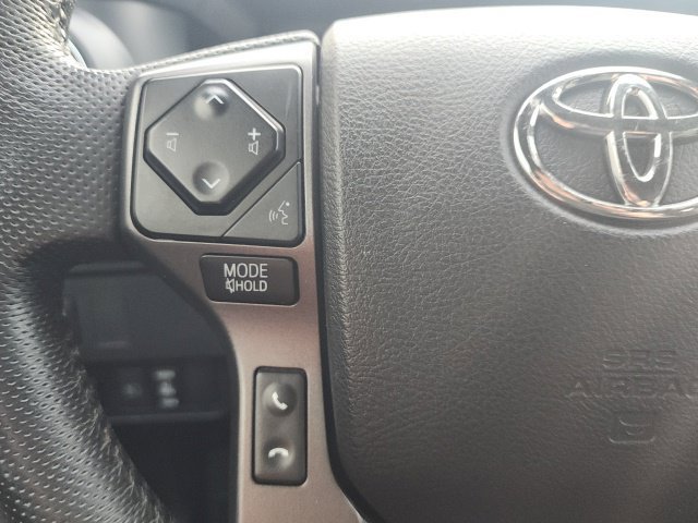 Used 2022 Toyota Tacoma TRD Sport AWD/4WD image 25