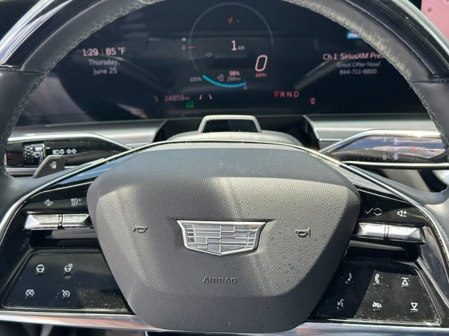 Used 2024 Cadillac Lyriq Luxury AWD/4WD image 32