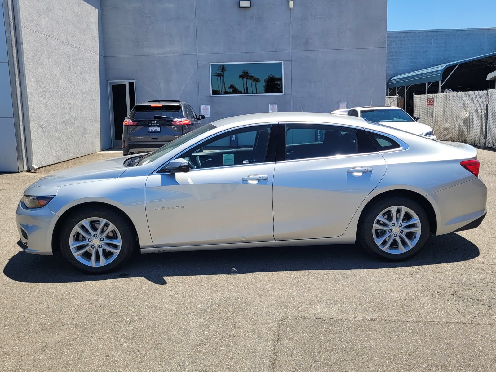 Used 2018 Chevrolet Malibu LT FWD image 7