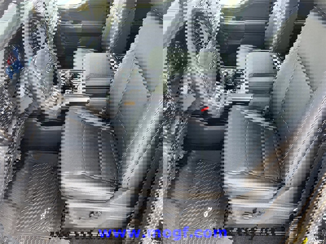 Certified 2023 Ford F150 Lariat w/ Equipment Group 502A High image 26