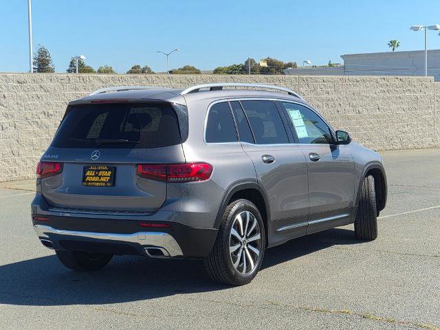 Used 2023 Mercedes-Benz GLB 250 w/ Premium Package image 5