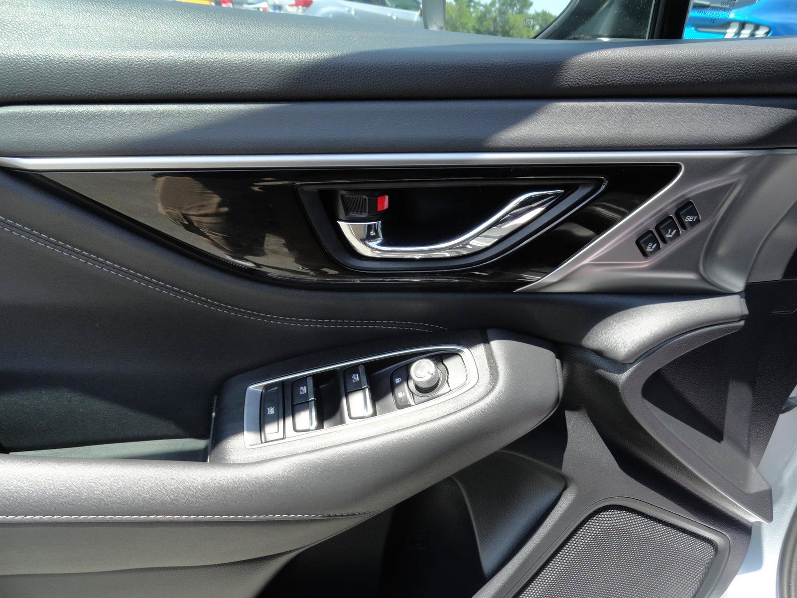 Used 2022 Subaru Outback Limited AWD/4WD image 10