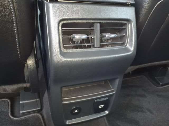 Certified 2024 Ford Edge Titanium AWD/4WD image 10