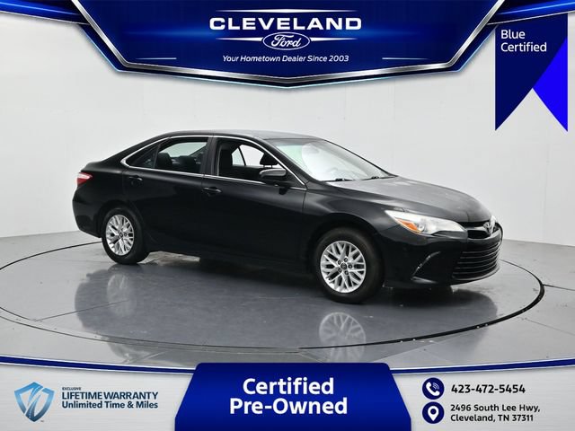 Used 2017 Toyota Camry LE FWD image 1