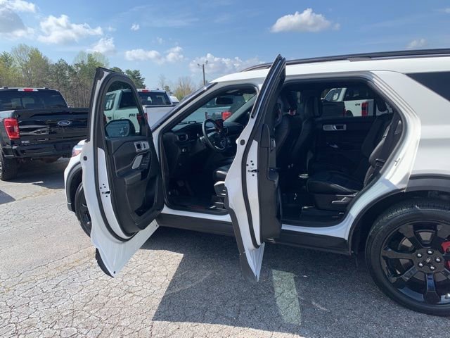 Certified 2023 Ford Explorer ST w/ Equipment Group 401A image 18