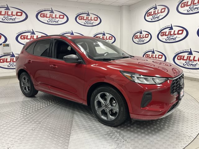 Certified 2023 Ford Escape ST-Line w/ Tech Pack #1 FWD image 1