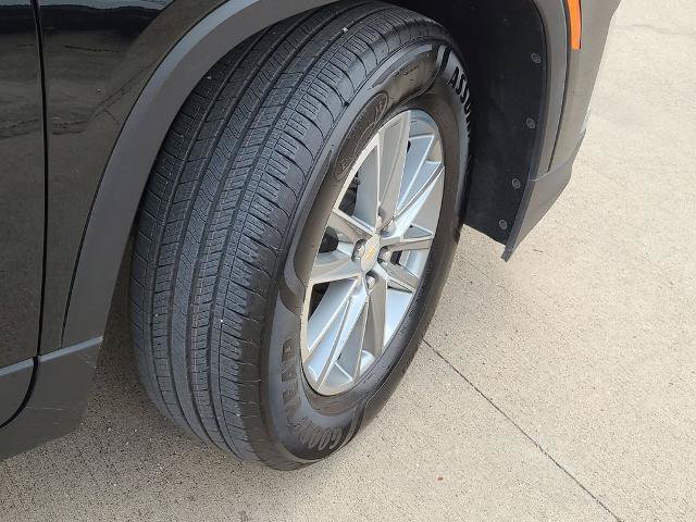 Used 2023 Chevrolet Traverse LT FWD image 7