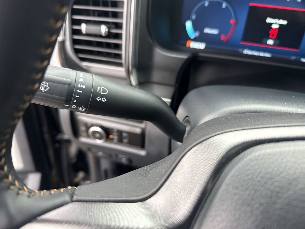 Certified 2024 Ford F350 Platinum w/ Tremor Off-Road Package image 21