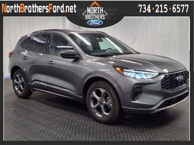Certified 2024 Ford Escape ST-Line w/ Tech Pack #1 AWD/4WD image 1