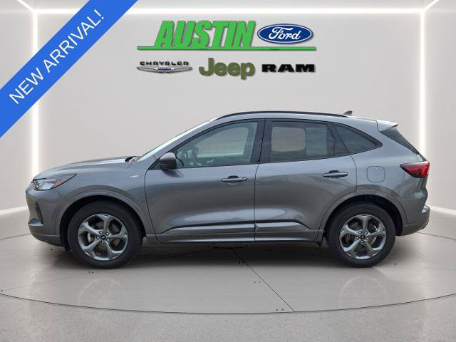 Certified 2024 Ford Escape ST-Line w/ Tech Pack #1 AWD/4WD image 2