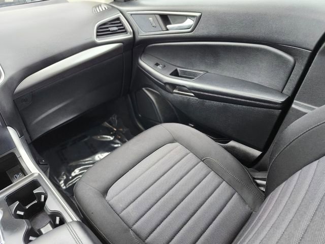 Certified 2022 Ford Edge SE w/ Black Appearance Package image 15