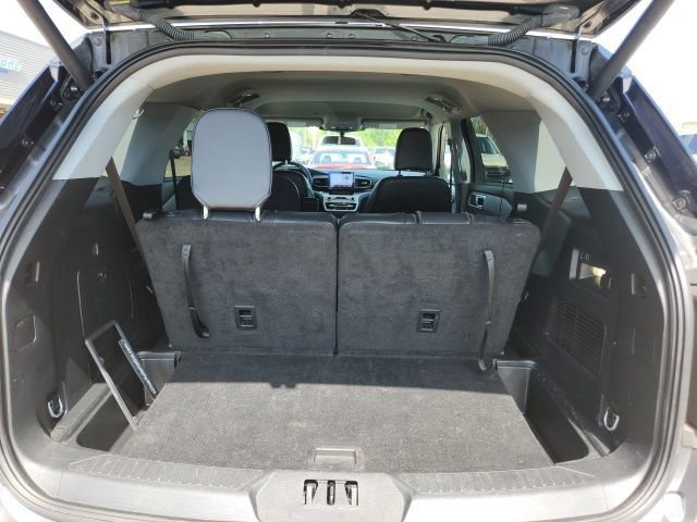 Certified 2023 Ford Explorer XLT w/ Equipment Group 202A image 20