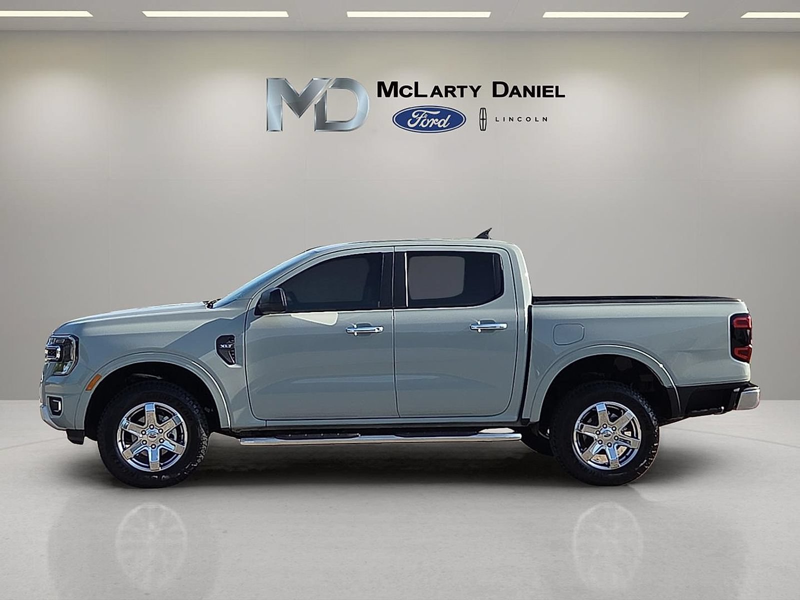 Certified 2024 Ford Ranger XLT w/ Equipment Group 301A High RWD image 3