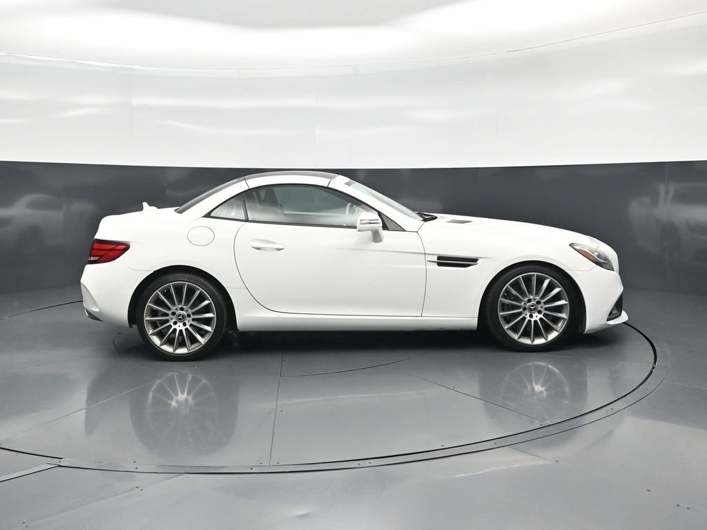 Used 2017 Mercedes-Benz SLC 300 image 19