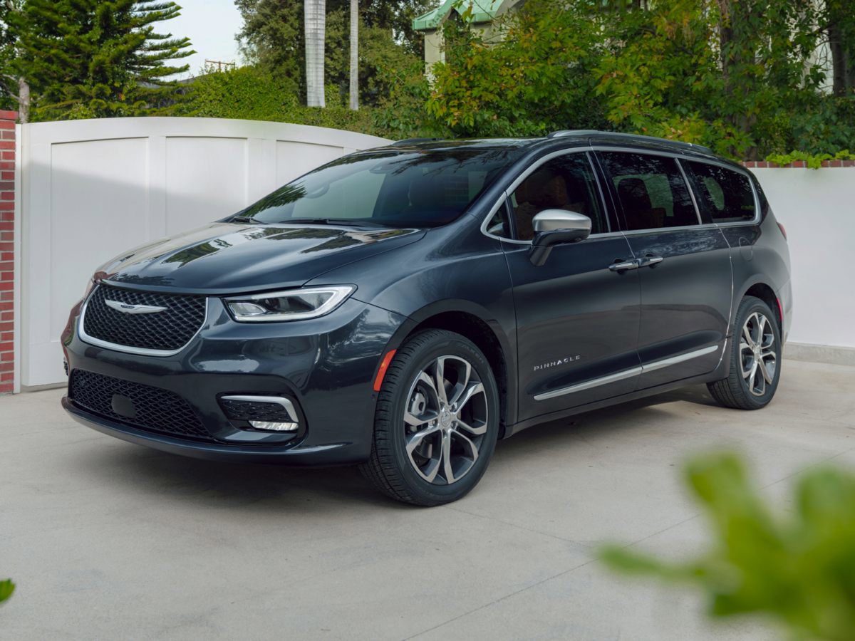 Used 2021 Chrysler Pacifica Touring-L