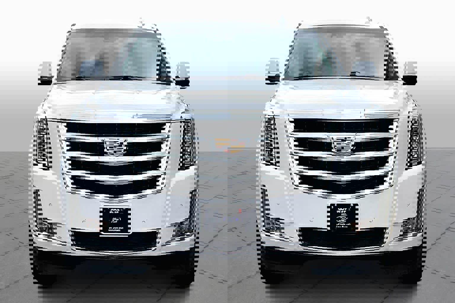 Used 2018 Cadillac Escalade Luxury image 3