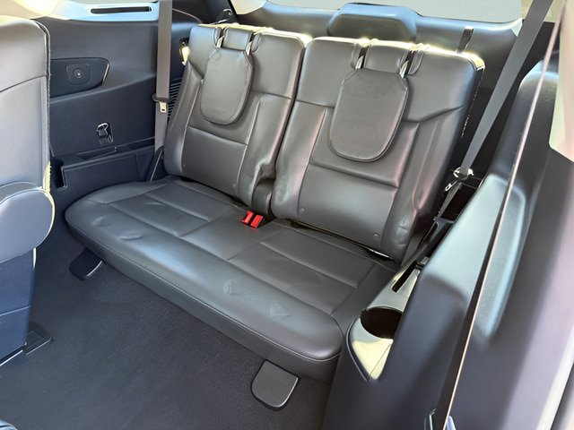 Certified 2025 Ford Explorer Active w/ Active Comfort Package AWD/4WD image 8