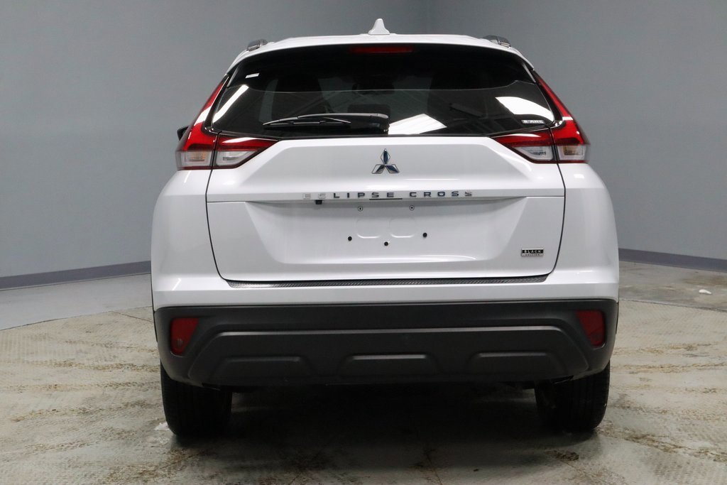 Used 2024 Mitsubishi Eclipse Cross Black Edition image 4