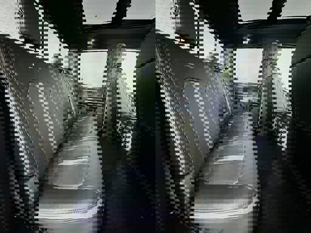 Certified 2018 Ford F350 Platinum w/ Platinum Ultimate Package image 32