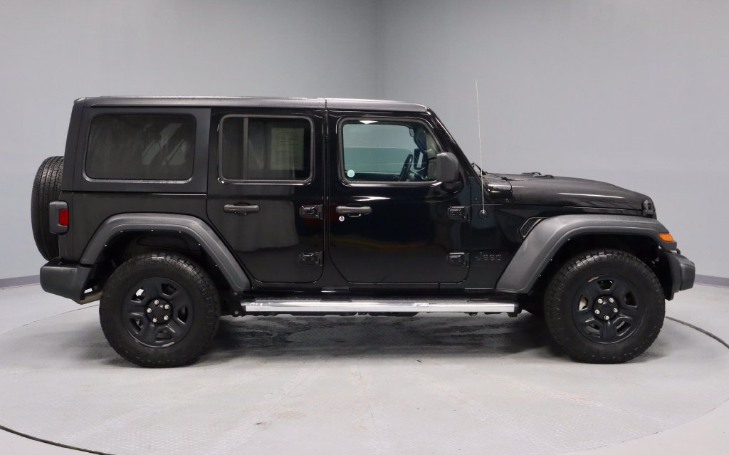 Used 2023 Jeep Wrangler Unlimited Sport AWD/4WD image 4