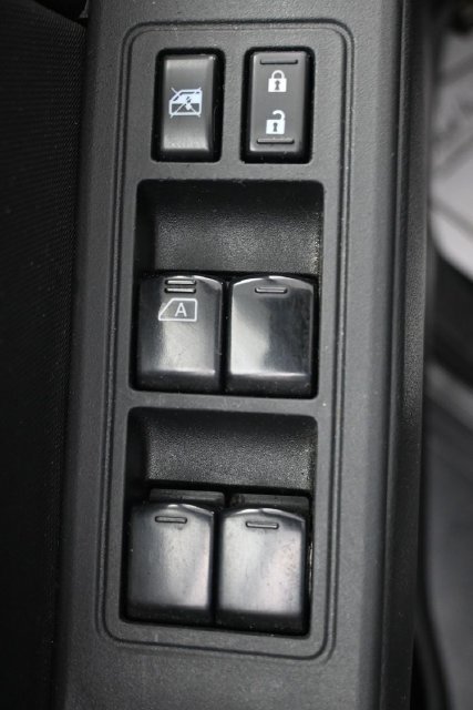 Used 2024 Nissan Frontier S AWD/4WD image 8