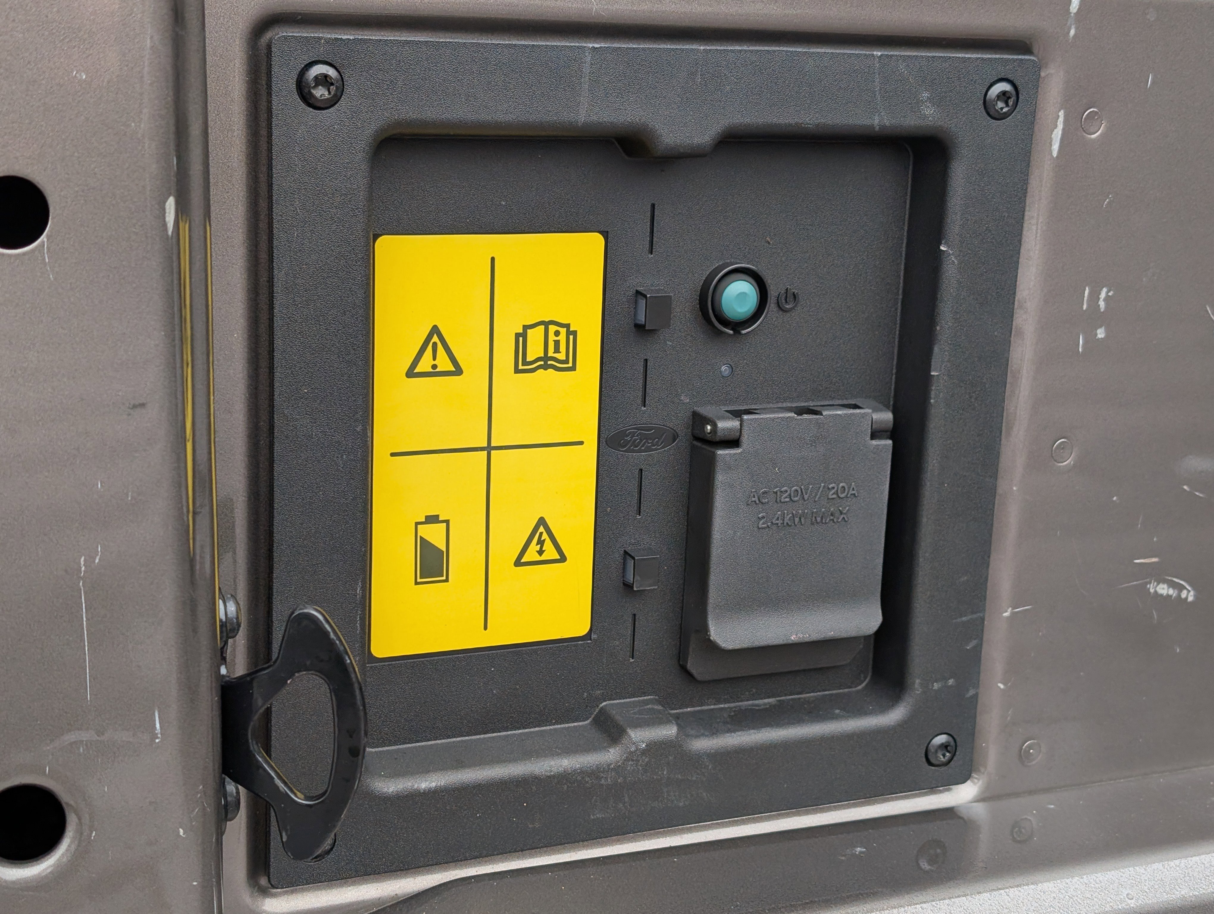 Certified 2023 Ford F150 Lightning XLT w/ Tow Technology Package image 14