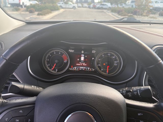 Used 2021 Jeep Cherokee Trailhawk w/ Trailer Tow Group AWD/4WD image 10