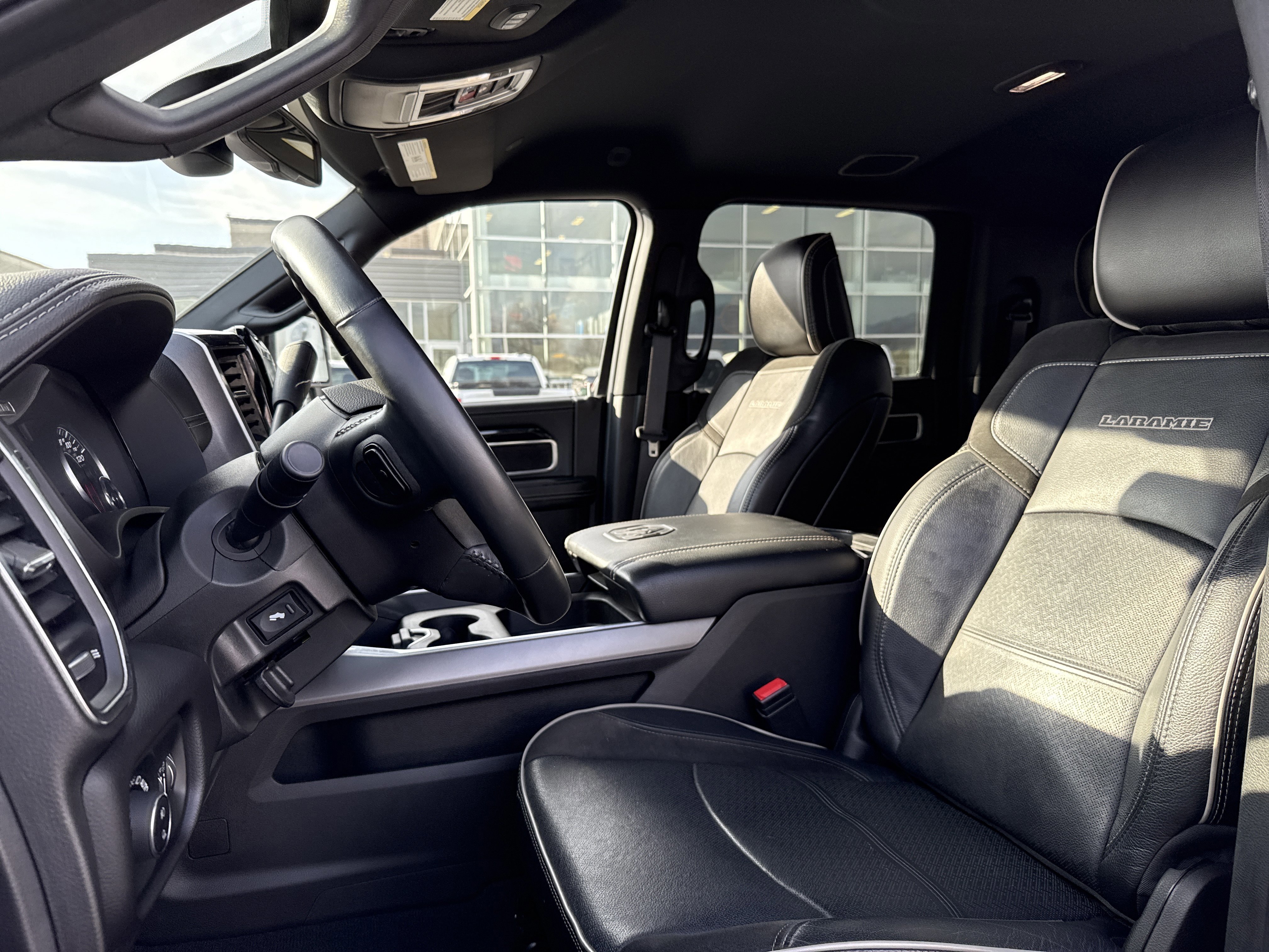 Used 2023 RAM 3500 Laramie image 14