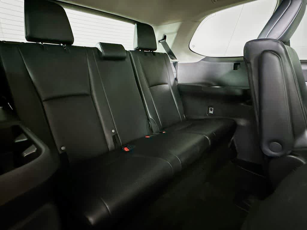 Used 2024 Toyota Grand Highlander AWD image 31
