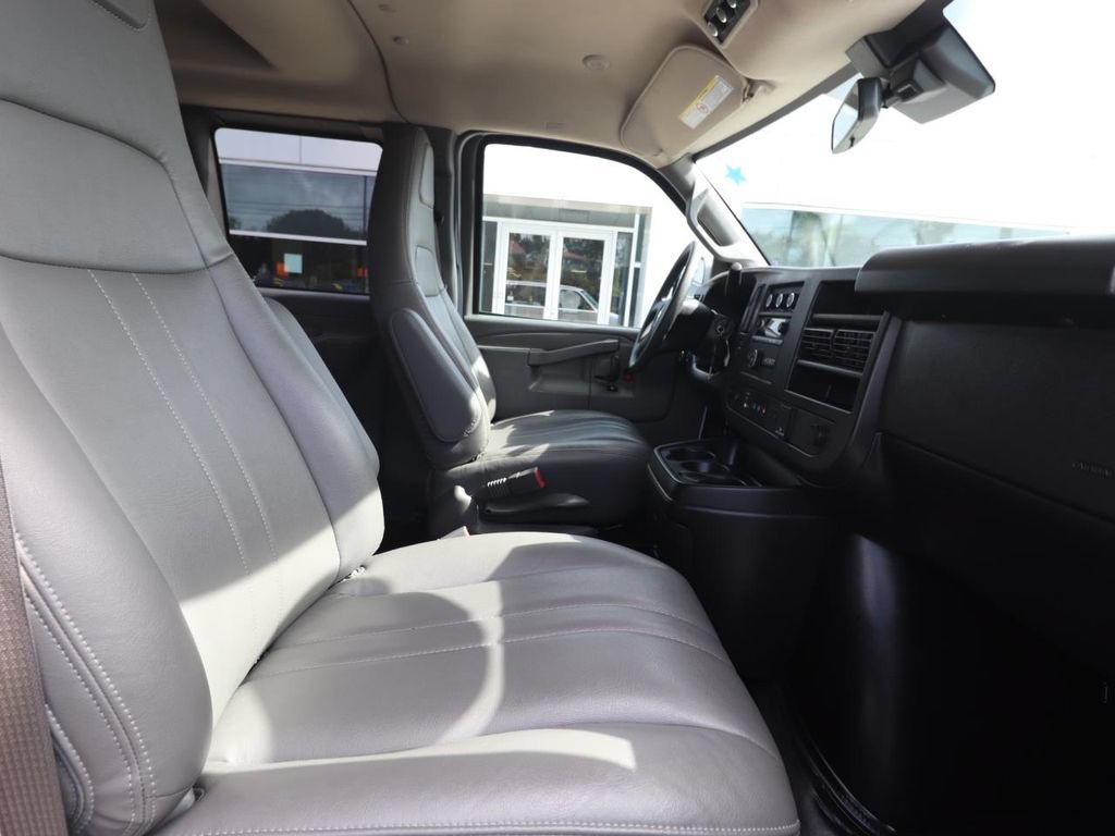 Used 2024 Chevrolet Express 3500 LS RWD image 17