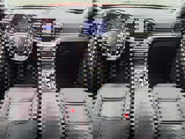 Certified 2022 Ford Explorer XLT w/ Equipment Group 202A image 30