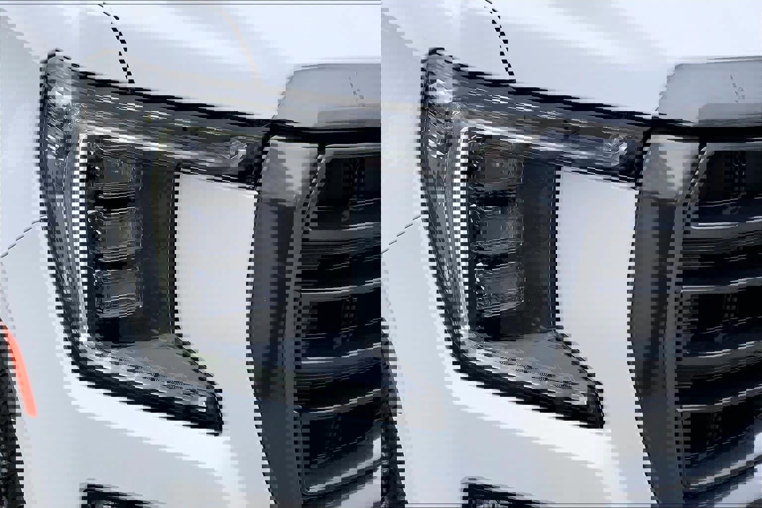 Used 2024 GMC Yukon AT4 w/ Technology Package image 27